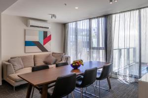 Posezení v ubytování Corporate Living Accommodation Abbotsford