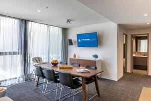 TV a/nebo společenská místnost v ubytování Corporate Living Accommodation Abbotsford