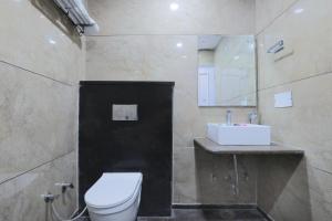 Koupelna v ubytování Hotel Blessings On road Near New Delhi Railway Station Renovated 2025 May