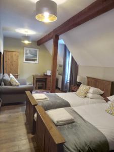 Postel nebo postele na pokoji v ubytování Lime Tree Hotel