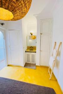 Kuchyň nebo kuchyňský kout v ubytování Riad Fiora, private home!!!