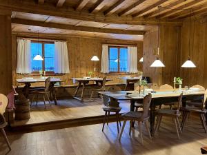 Restaurace v ubytování Hotel Chasa Chalavaina - Historisches Hotel des Jahres 2024