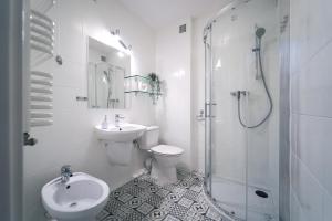 Kúpeľňa v ubytovaní Flatbook Apartamenty - Krynica Morska Żeromskiego