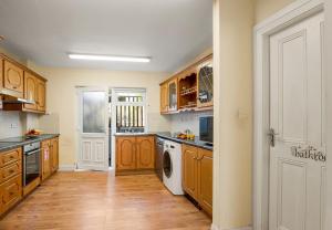 Imagen de la galería de King's Apartment, en Clifden