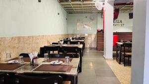 Restoranas ar kita vieta pavalgyti apgyvendinimo įstaigoje Aliza Hotel and Banquet