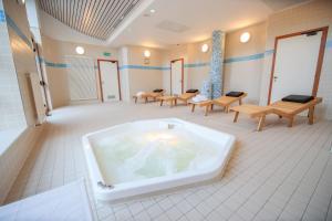 Gallery image of Pràcatinat Hotel & Restaurant in Fenestrelle