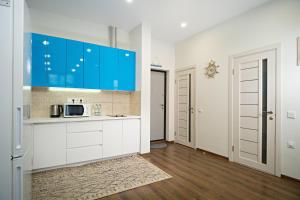 Апартаменты в Аркадии - Arcadia Sky Apartments的厨房或小厨房