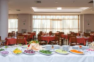 Menjar a l'hotel o a prop