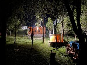 Aed väljaspool majutusasutust Tiny Heaven Chidea