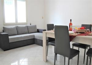 O zonă de relaxare la villa bel vedere by salentolimit