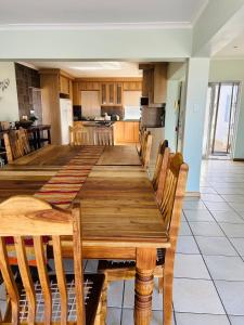 Kuchyň nebo kuchyňský kout v ubytování Cryfish Quarters