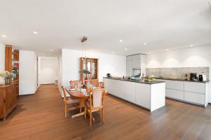Kitchen o kitchenette sa Appartamento Lago e Monti - Happy Rentals