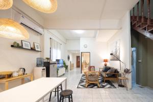 Η κουζίνα ή μικρή κουζίνα στο Bai Bua House Chatuchak