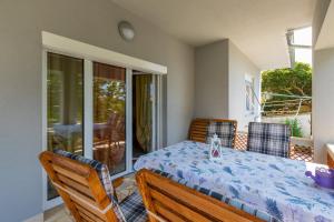 Postel nebo postele na pokoji v ubytování Villa Padre + 37 fotografií