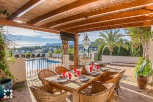 The swimming pool at or close to Villa Sandro by Abahana Villas