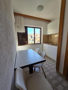 Fotografia z galérie ubytovania Apartmani Origo v destinácii Baška Voda + 9 fotografií