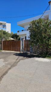 Fotografie z fotogalerie ubytování Vila Malo v destinaci Ksamil