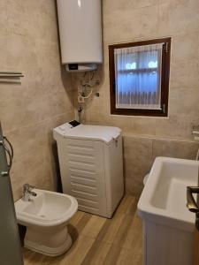 Oak Holiday House Nature tesisinde bir banyo