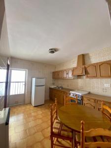 Η κουζίνα ή μικρή κουζίνα στο Casa Rural Chache CASTO +6 φωτογραφίες