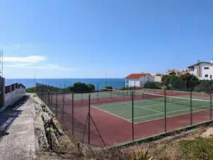 Εγκαταστάσεις για τένις ή/και σκουός στο BE LOST - Guest House ή εκεί κοντά