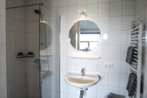 Koupelna v ubytování Strand Appartementen Wemeldinge