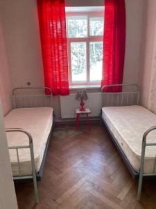 Postel nebo postele na pokoji v ubytování Abastumani Apartment