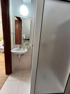 Koupelna v ubytování Palmar Rooms