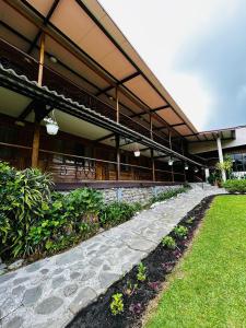 Vrt pred nastanitvijo Hotel Dos Rios