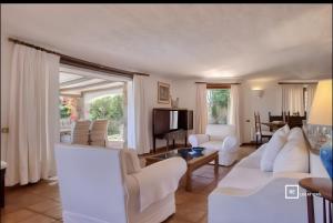 Μια τηλεόραση ή/και κέντρο ψυχαγωγίας στο Belocations - Cala di Volpe Luxury Villa