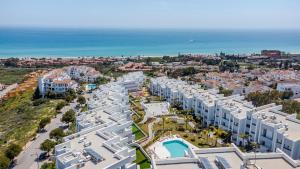 Fotografia z galérie ubytovania 14 Modern apt with terrace & sea view, gym, jacuzzi spa Duquesa, Manilva v destinácii Castillo de Sabinillas