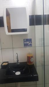 FLAT C\Sala/Cozinha/Banheiro tesisinde bir banyo