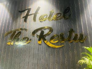 Logo/bảng hiệu tại khách sạn