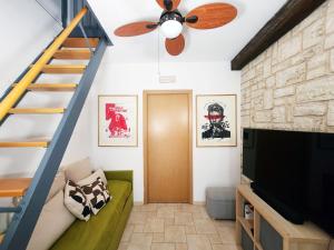 Μια τηλεόραση ή/και κέντρο ψυχαγωγίας στο Nido felice