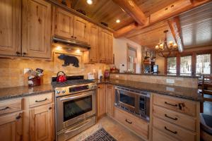 Dapur atau dapur kecil di 500 North Lupine