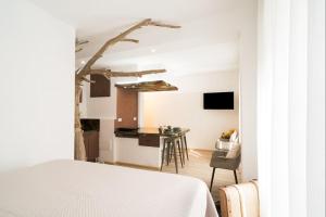 Μια τηλεόραση ή/και κέντρο ψυχαγωγίας στο Giojas 125