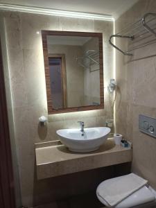 Koupelna v ubytování Hotel Barlas Fethiye