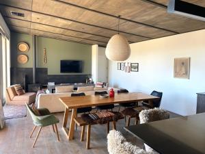 TV a/nebo společenská místnost v ubytování Stackbrae Lodge