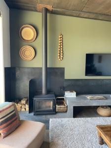 TV a/nebo společenská místnost v ubytování Stackbrae Lodge