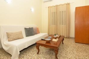Postel nebo postele na pokoji v ubytování Veranda house + 29 fotografií