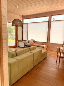 Alloca Beach Shack的休息区