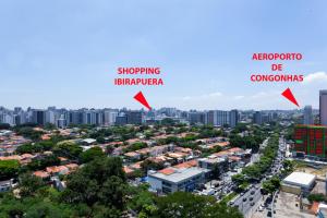 una vista aérea de una ciudad con edificios en Studio Moderno com Piscina e Academia completa na Cobertura excelente espaço de Coworking Próximo ao Aeroporto de Congonhas e SP Expo, en São Paulo