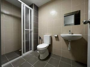Phòng tắm tại Razak City Sweet Homestay-KLCC View