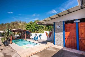 Piscina di Full house with 2 bedrooms and private pool, 5 guest o nelle vicinanze