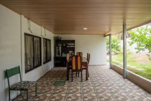 Foto dalla galleria di Full house with 2 bedrooms and private pool, 5 guest a Tárcoles