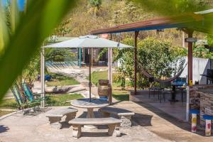 Giardino di Full house with 2 bedrooms and private pool, 5 guest
