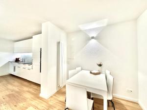 Köök või kööginurk majutusasutuses Furnished Living Room in Günsberg Solothurn