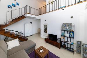 TV a/nebo společenská místnost v ubytování Penthouse Ugljan by Belmont Realty