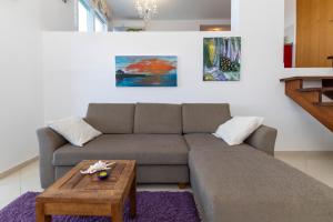 Posezení v ubytování Penthouse Ugljan by Belmont Realty