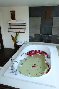 Foto Chaweng Beachil asuva majutusasutuse Evergreen Resort galeriist