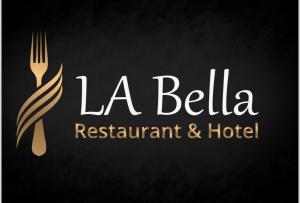 un logo pour un restaurant et un hôtel à fourchette dans l'établissement La Bella, à Garrel